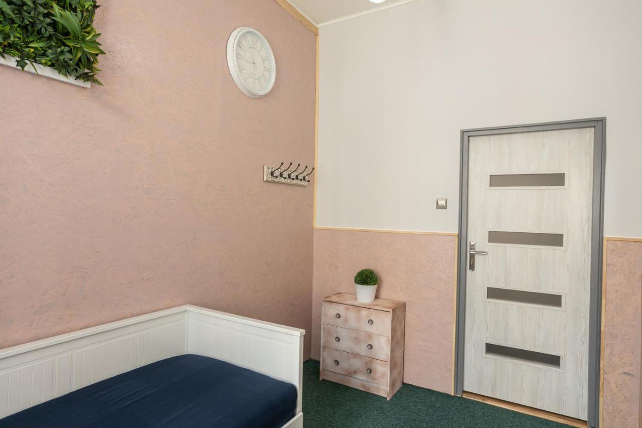 Kosciuszki Street Hostel Вроцлав Экстерьер фото